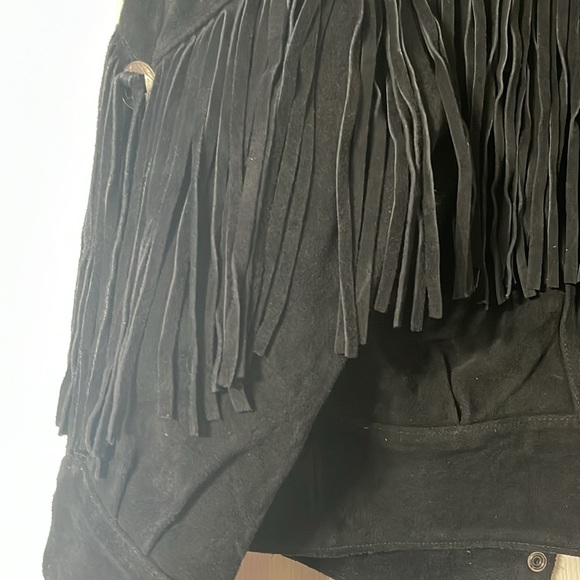Black Suede Leather with fringe and conchos - Picture 10 of 11